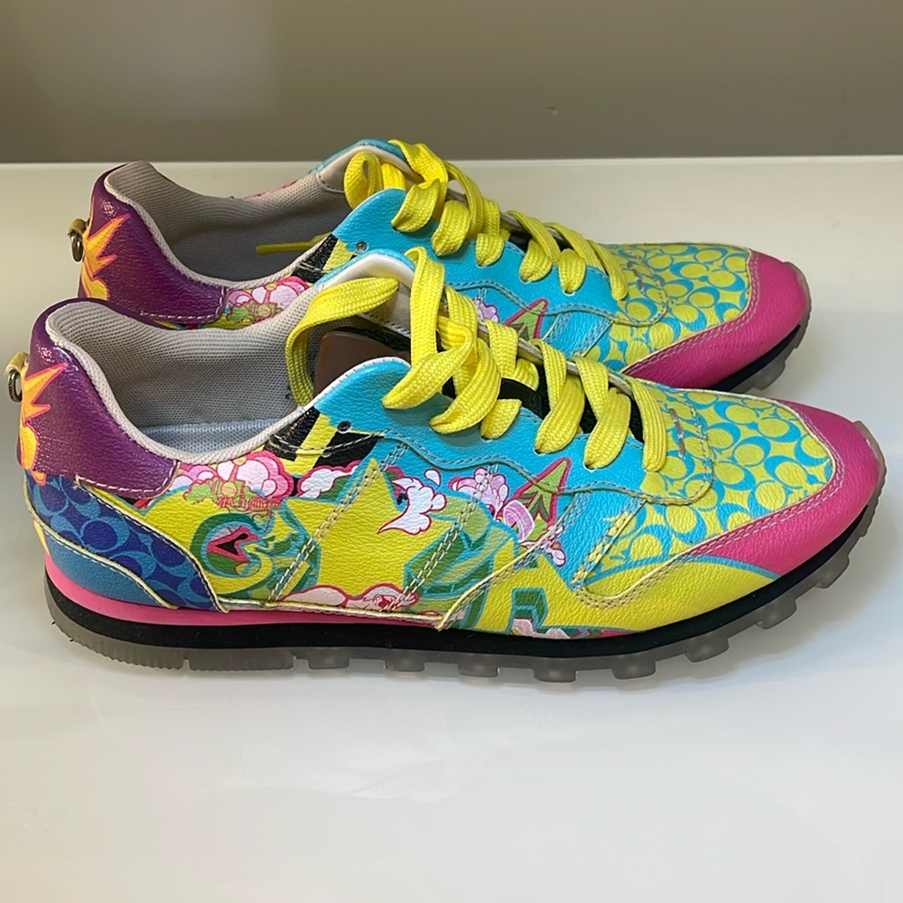 Coach size US 8 NEW, no BOX